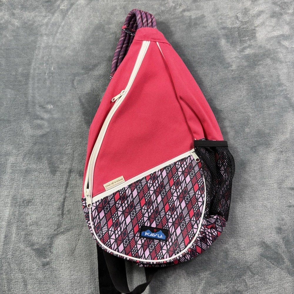 Kavu Rope Sling Bag One of A Kind  Geometric Print Pink White Bag